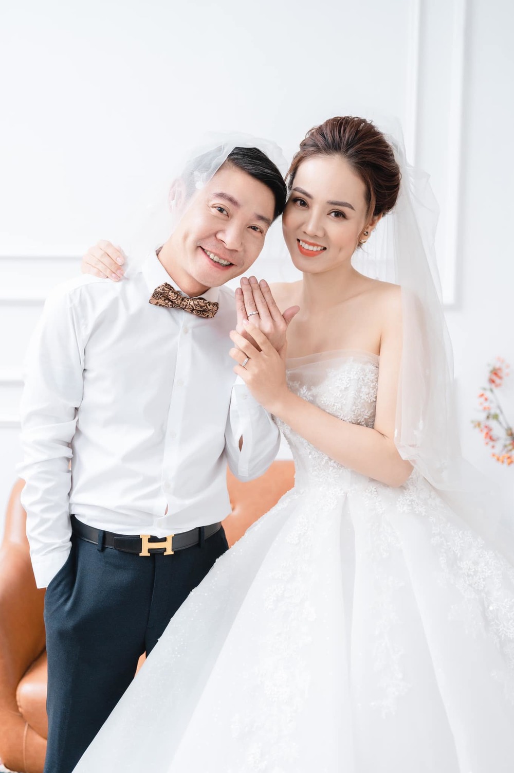  
Công Lý và vợ kém 15 tuổi kết hôn từ đầu năm 2021. (Ảnh: FB Nguyễn Công Lý)