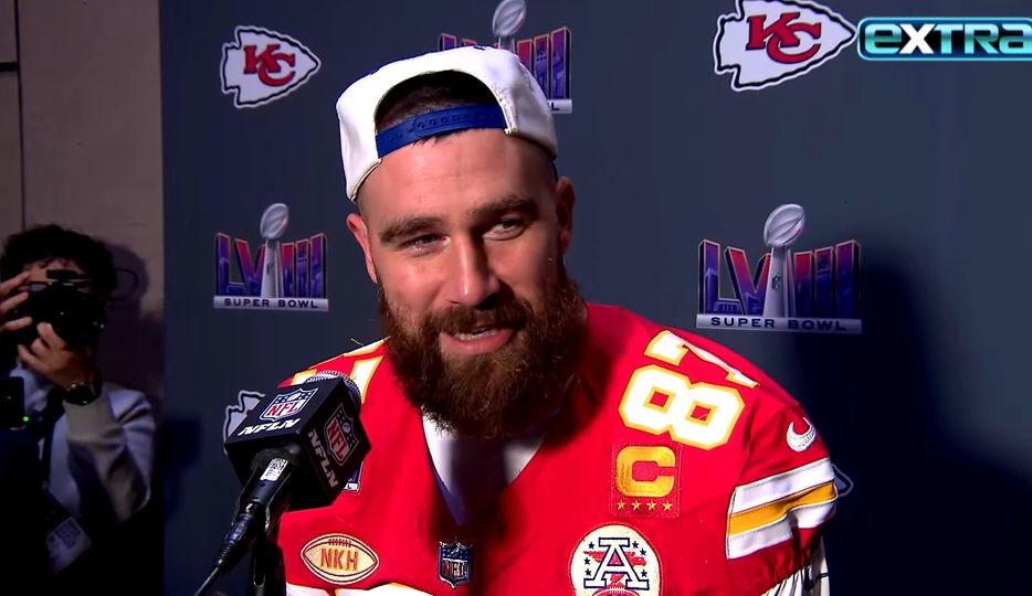 WATCH: Travis Kelce, with a grin on his face, has a cheeky response to ...